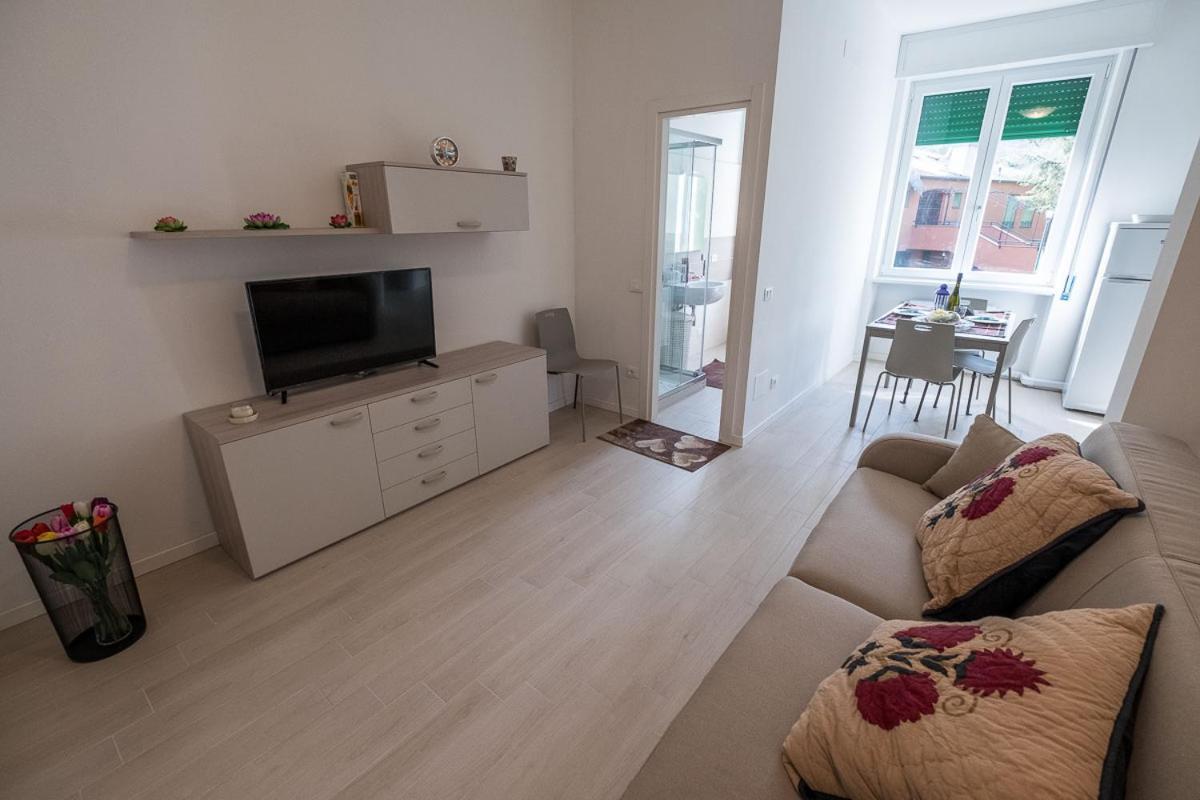 Olivia New With - Ac Apartment *